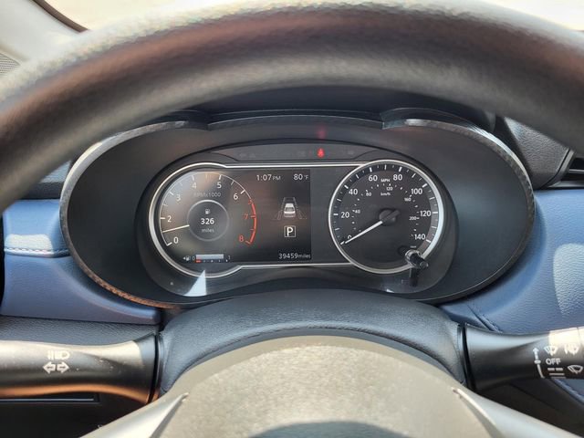 Used 2025 Nissan Versa SV FWD image 7