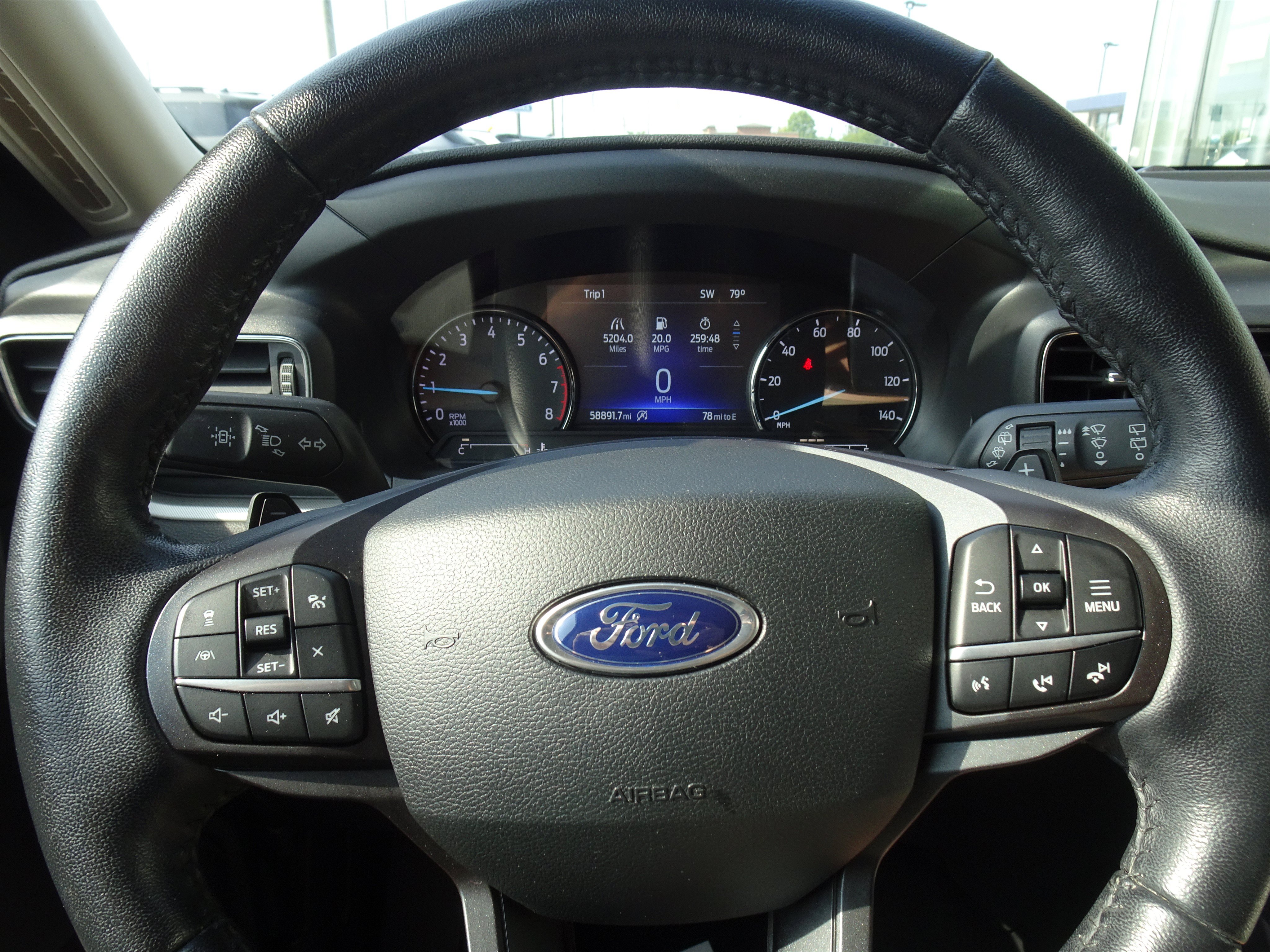 Used 2020 Ford Explorer XLT w/ Equipment Group 202A AWD/4WD image 20