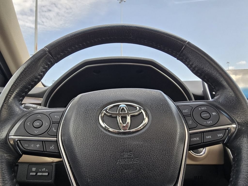 Certified 2019 Toyota Avalon XLE w/ Moonroof Package FWD image 25