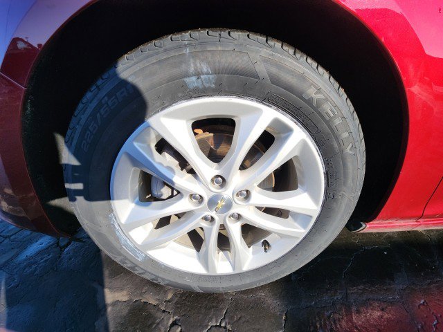 Used 2018 Chevrolet Malibu LT image 10