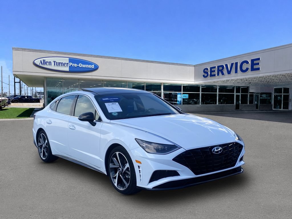 Certified 2023 Hyundai Sonata SEL Plus FWD image 2