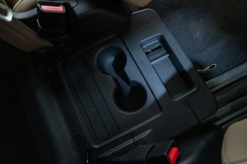 Used 2024 Toyota Sienna XLE image 39