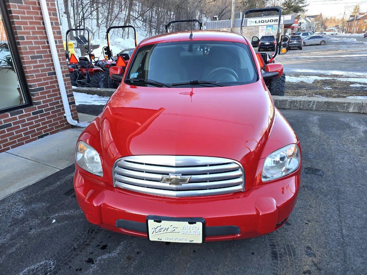 Used 2010 Chevrolet HHR LT image 2