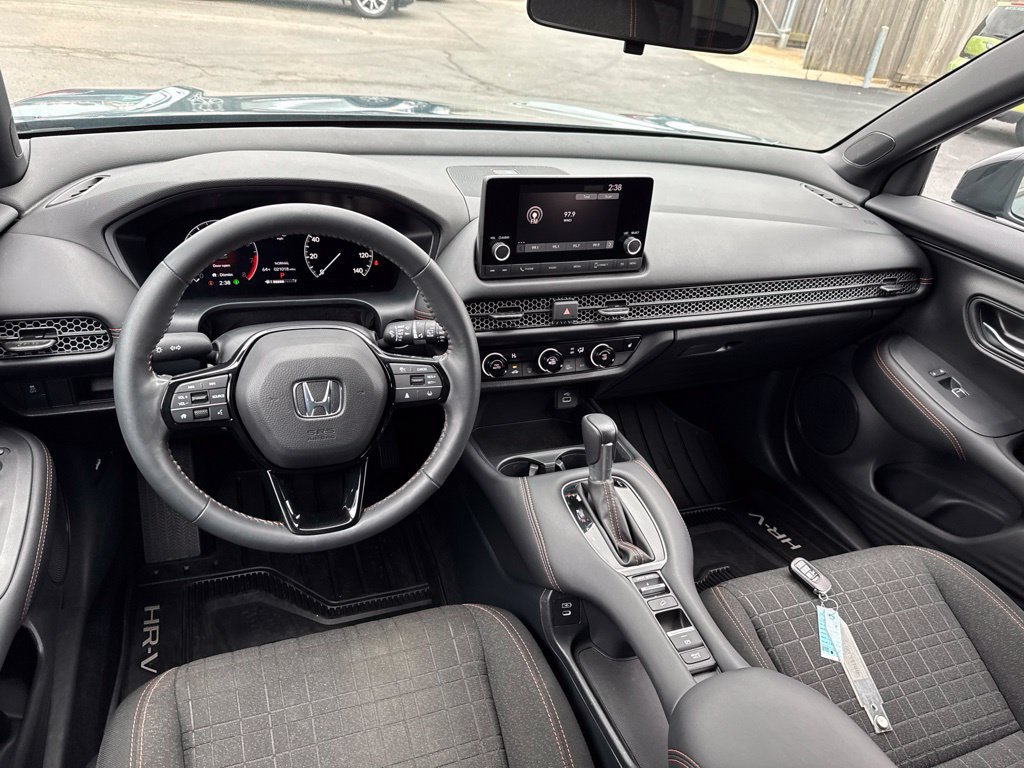 Used 2024 Honda HR-V Sport image 33