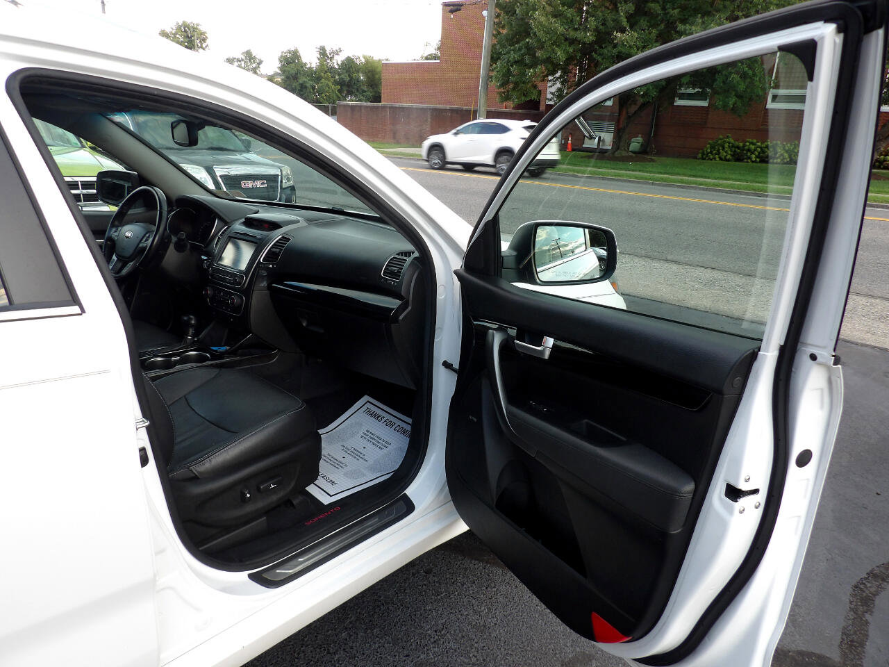 Used 2015 Kia Sorento SX image 21