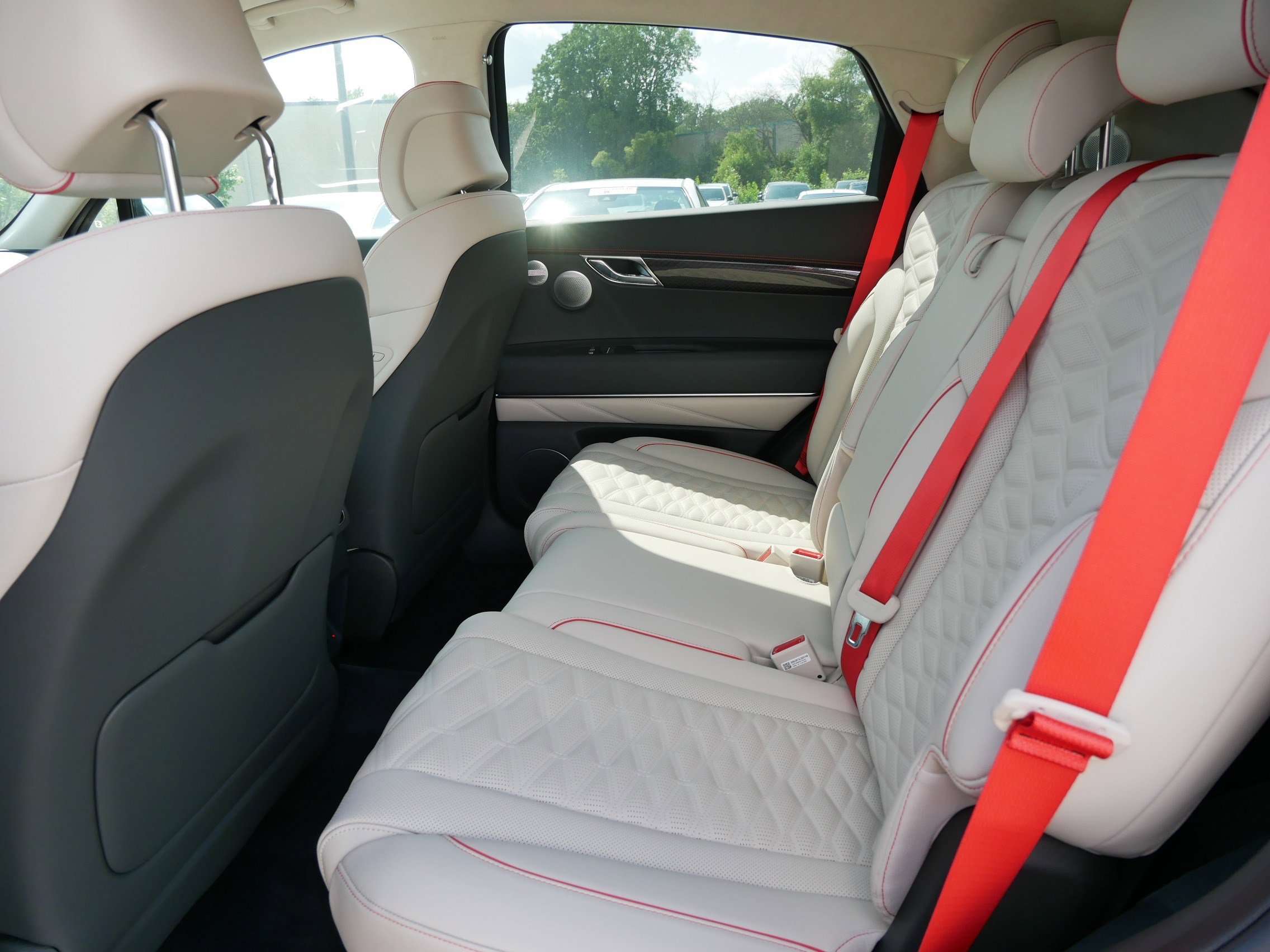 New 2025 Genesis GV80 3.5T e-SC image 5