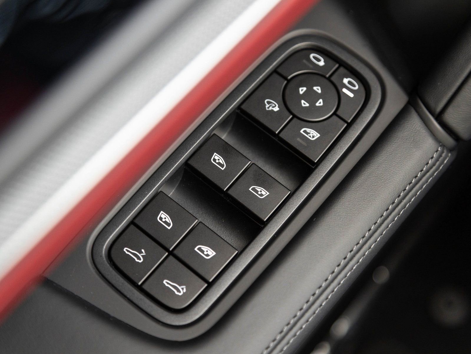 Certified 2026 Porsche Cayenne Coupe AWD/4WD image 20