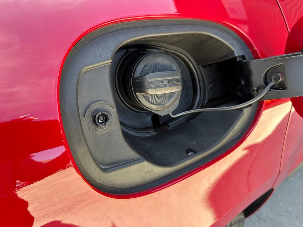 Certified 2024 Porsche Macan S image 43