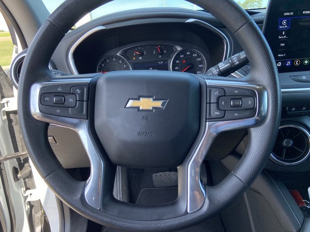 Used 2025 Chevrolet Blazer LT FWD image 35