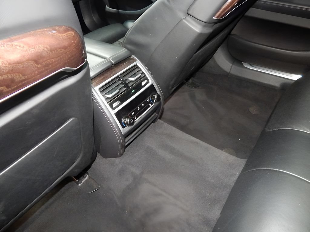 Used 2021 BMW 750i xDrive w/ Executive Package AWD/4WD image 29