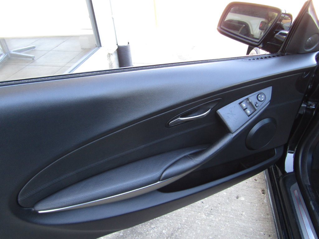 Used 2007 BMW 650i Coupe RWD image 13