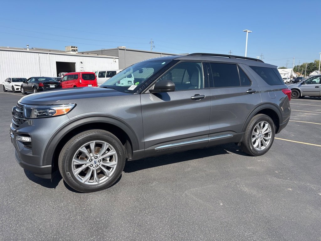 Used 2023 Ford Explorer XLT w/ Equipment Group 202A image 1