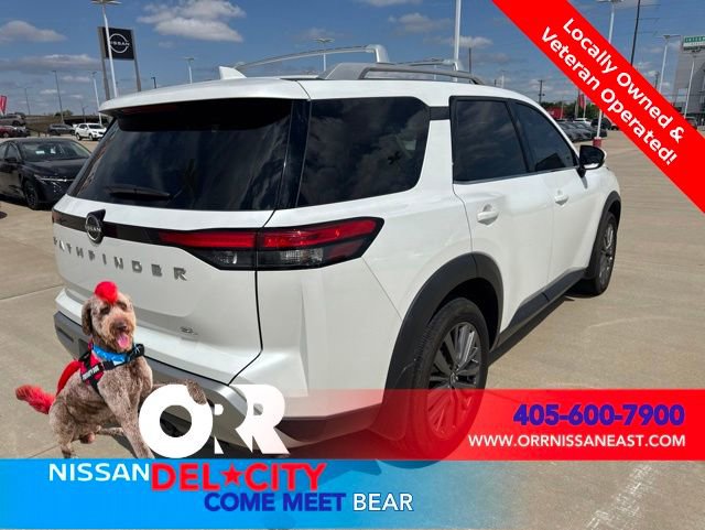 Certified 2025 Nissan Pathfinder SL w/ SL Premium Package FWD image 5