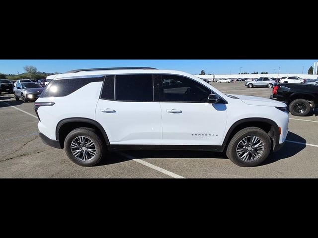 Used 2025 Chevrolet Traverse LT w/ LPO, Floor Liner Package image 6