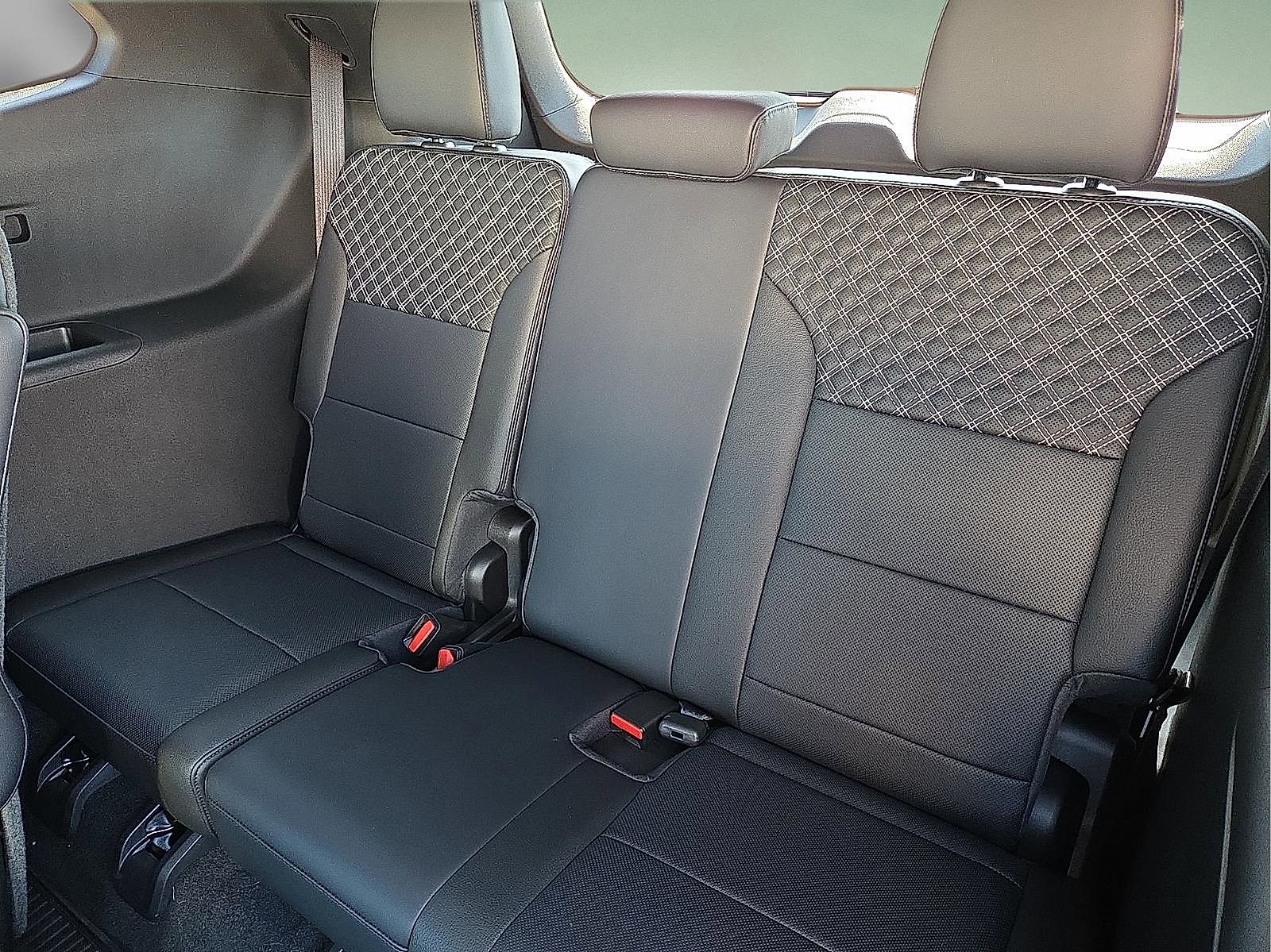 New 2026 GMC Acadia Denali AWD/4WD image 10