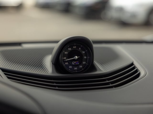 New 2025 Porsche Taycan image 52