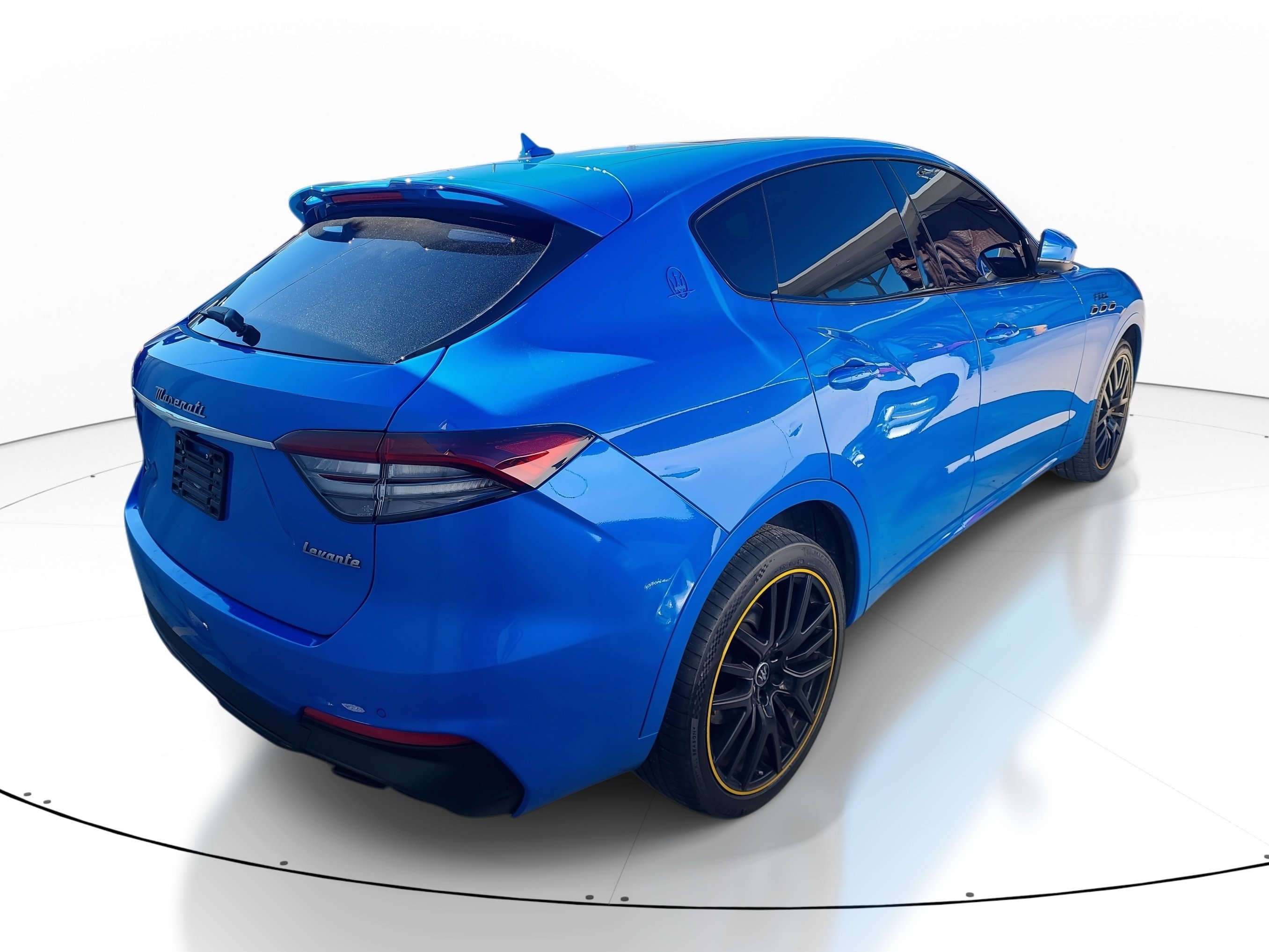 Used 2022 Maserati Levante F Tributo image 9