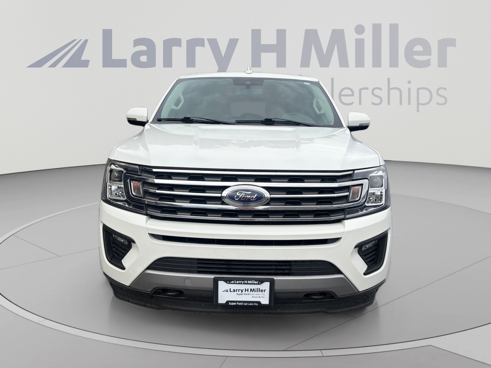 Used 2020 Ford Expedition Max XLT w/ Equipment Group 202A AWD/4WD image 8