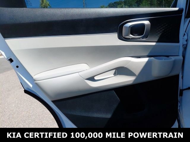 Used 2025 Kia Sorento S image 24
