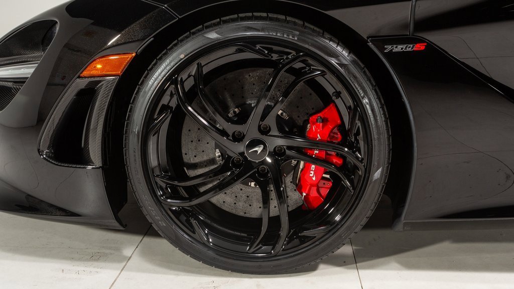 Used 2024 McLaren 750S Spider image 10