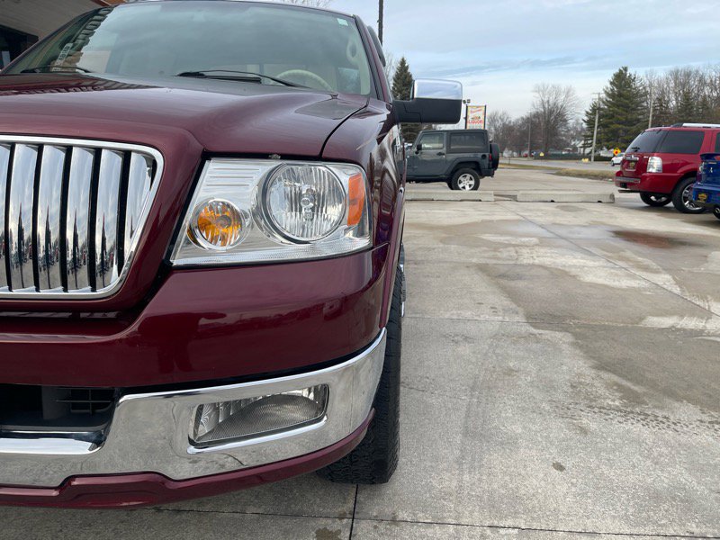 Used 2006 Lincoln Mark LT 4x4 image 4