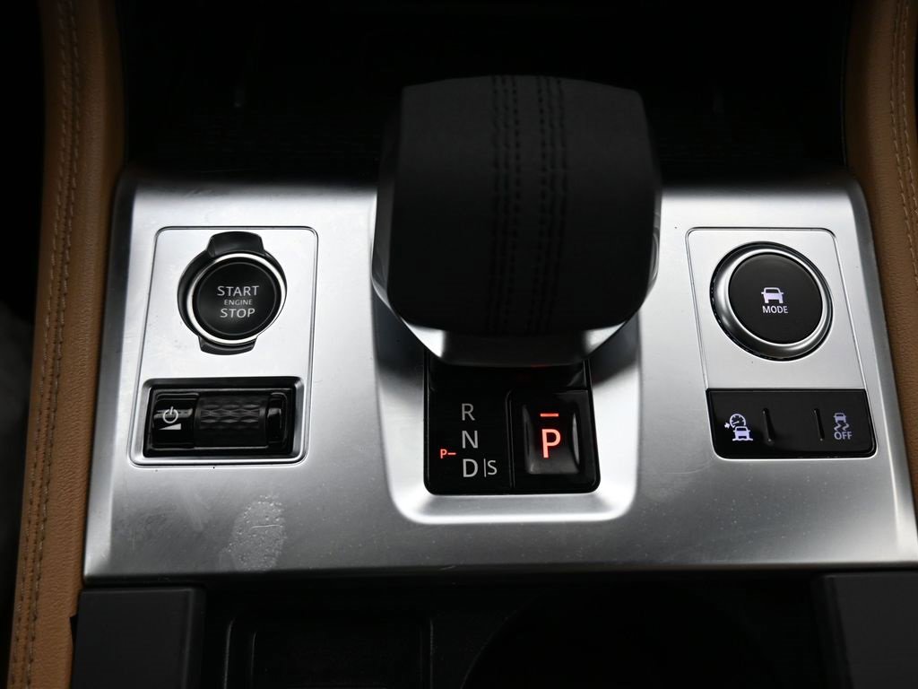 Used 2023 Jaguar F-PACE S image 24