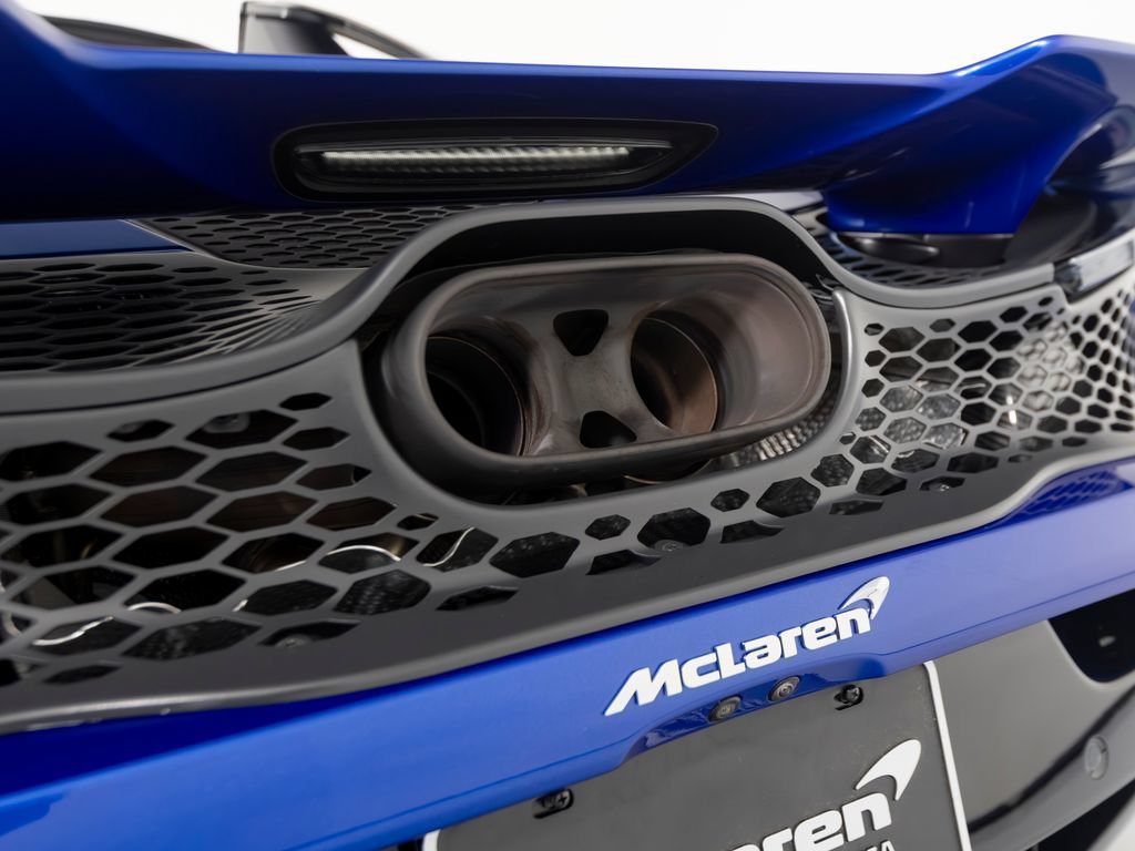 Used 2024 McLaren 750S Spider RWD image 47