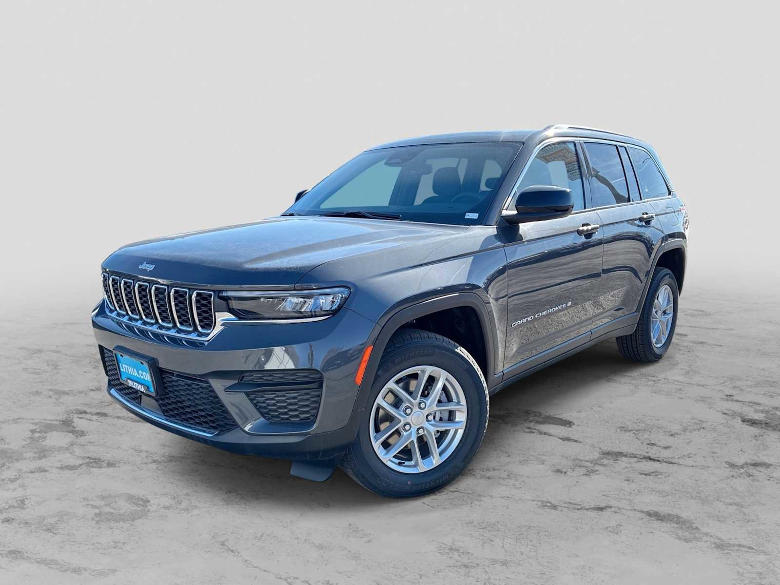 New 2025 Jeep Grand Cherokee Laredo X