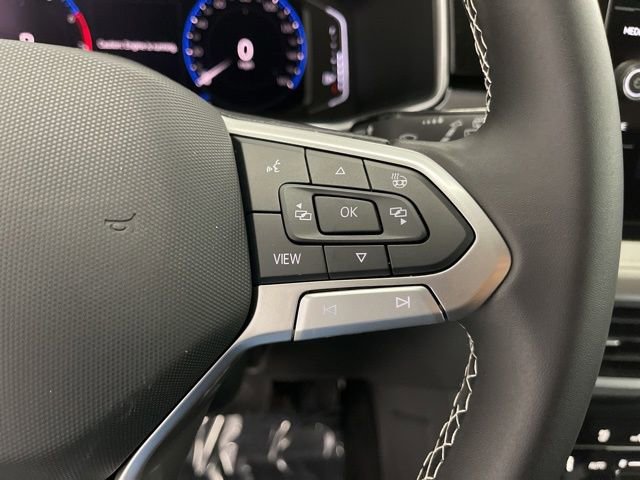 New 2026 Volkswagen Taos SEL image 17