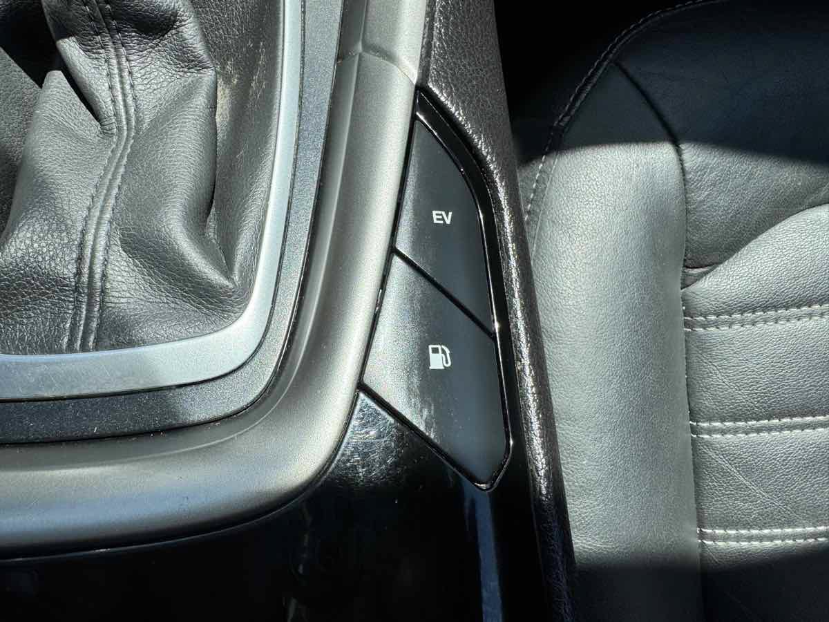 Used 2014 Ford Fusion Energi SE FWD image 51