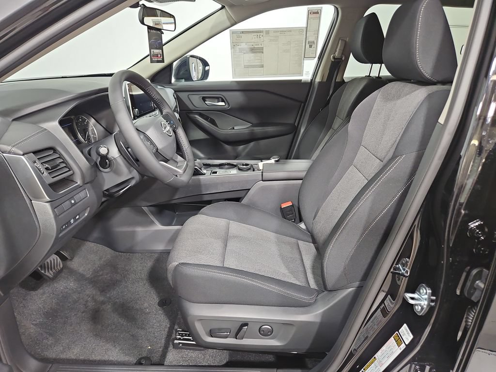 New 2026 Nissan Rogue SV AWD/4WD image 9