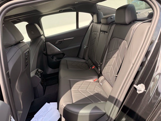 New 2026 BMW i5 eDrive40 AWD/4WD image 11