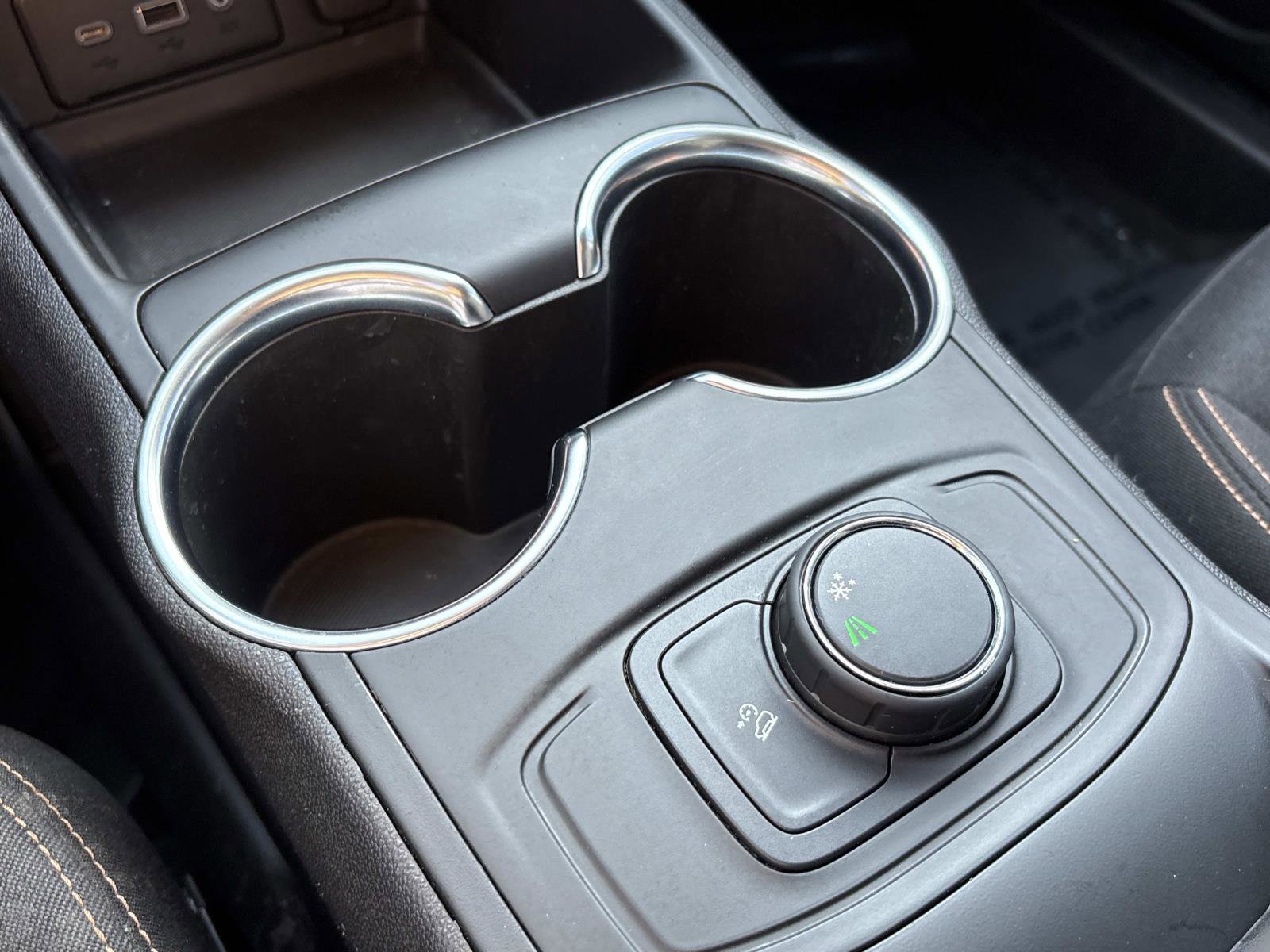 Used 2018 GMC Terrain SLE image 23