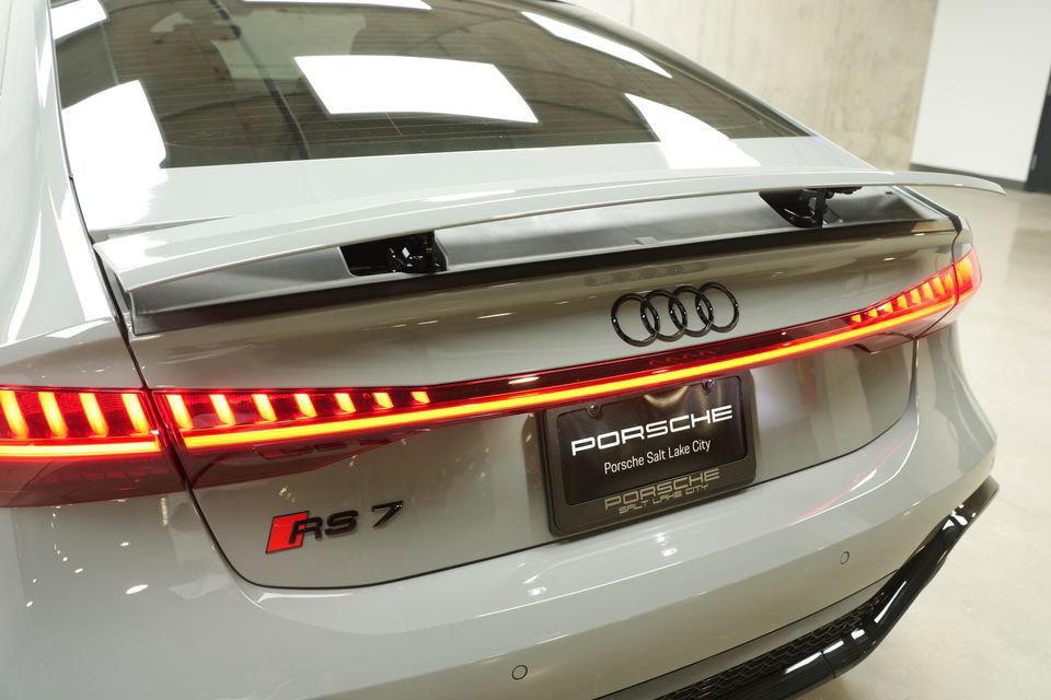 Used 2023 Audi RS 7 Sportback AWD/4WD image 38