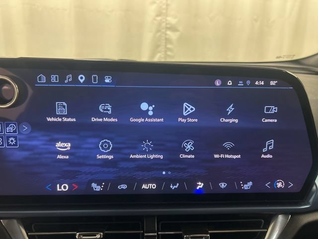 Used 2024 Chevrolet Equinox EV LT AWD/4WD image 15