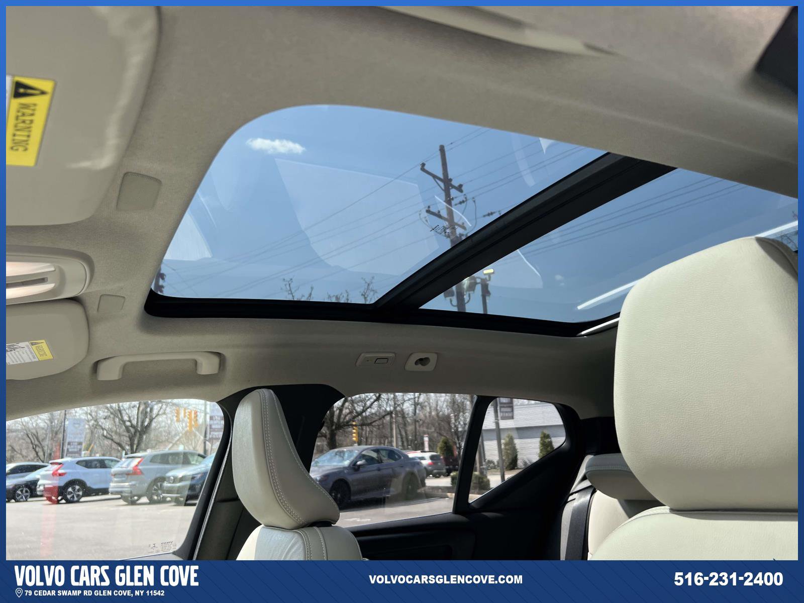 Certified 2023 Volvo XC40 B5 Plus w/ Driver Assist Package AWD/4WD image 19