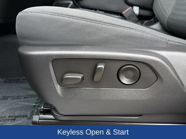Used 2023 Chevrolet Silverado 1500 LT AWD/4WD image 21
