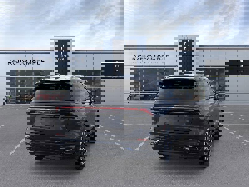 New 2026 Lincoln Nautilus Reserve image 8