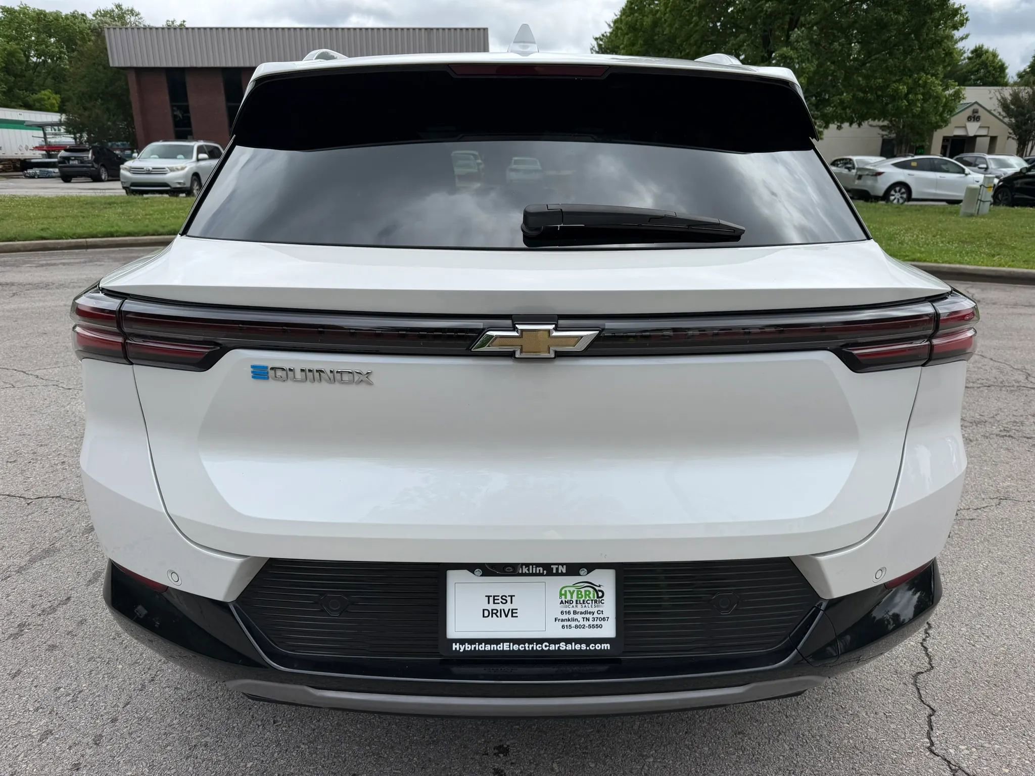 Used 2024 Chevrolet Equinox EV LT FWD image 10