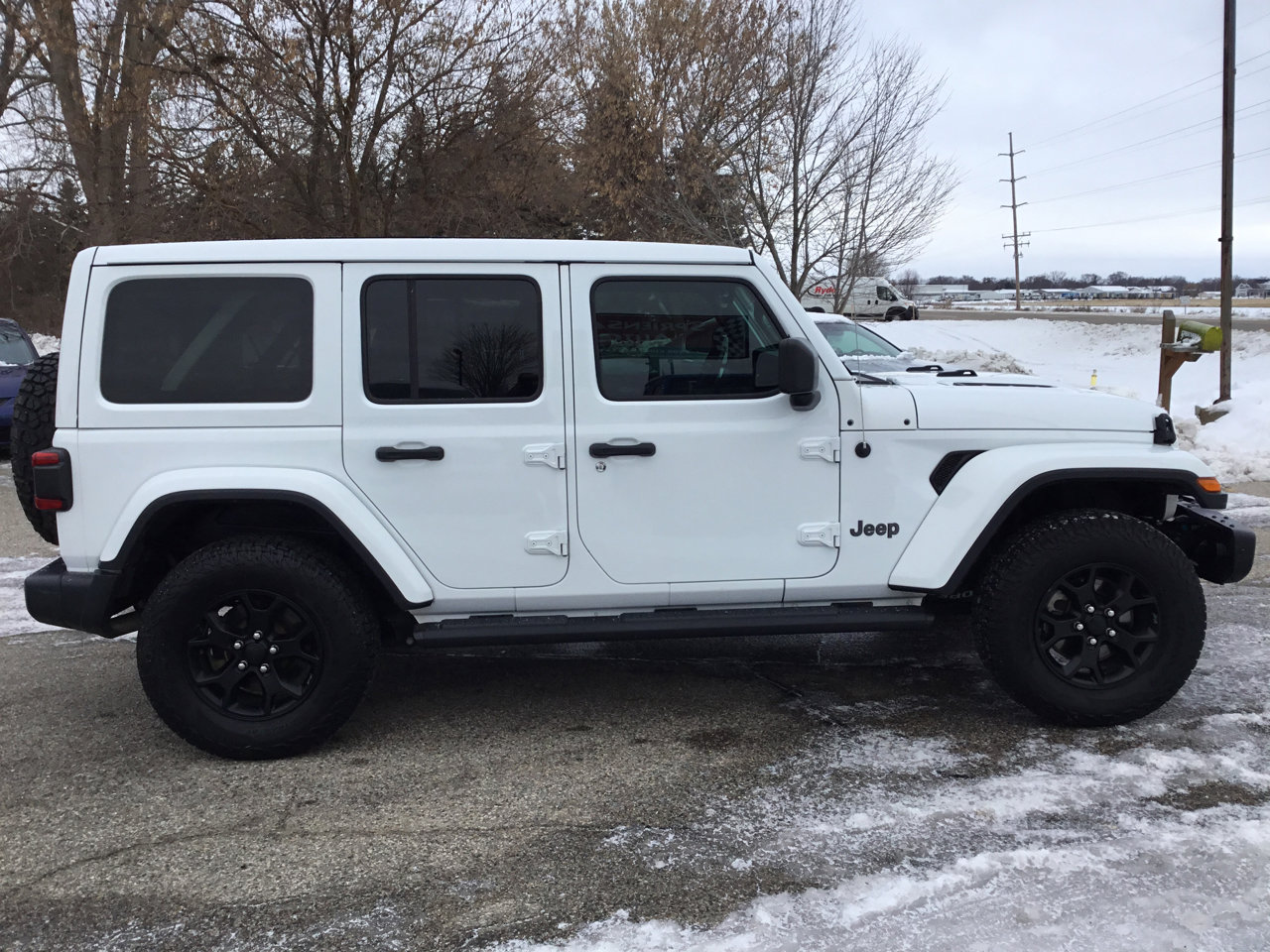Used 2019 Jeep Wrangler Unlimited Sahara w/ Quick Order Package 24M Moab image 5