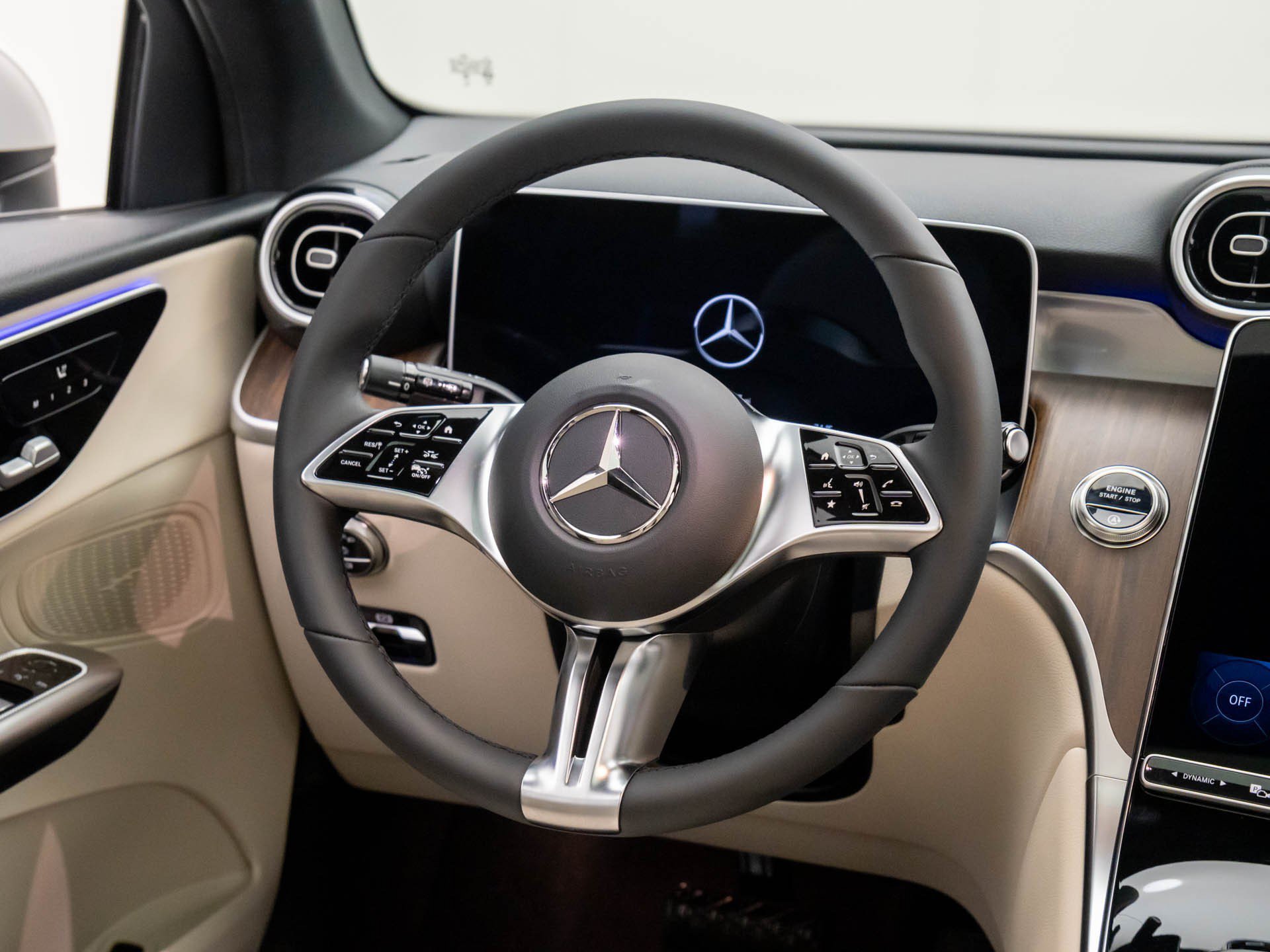 New 2026 Mercedes-Benz GLC 300 4MATIC image 10