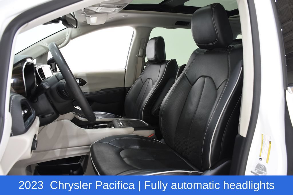 Used 2023 Chrysler Pacifica Limited FWD image 22