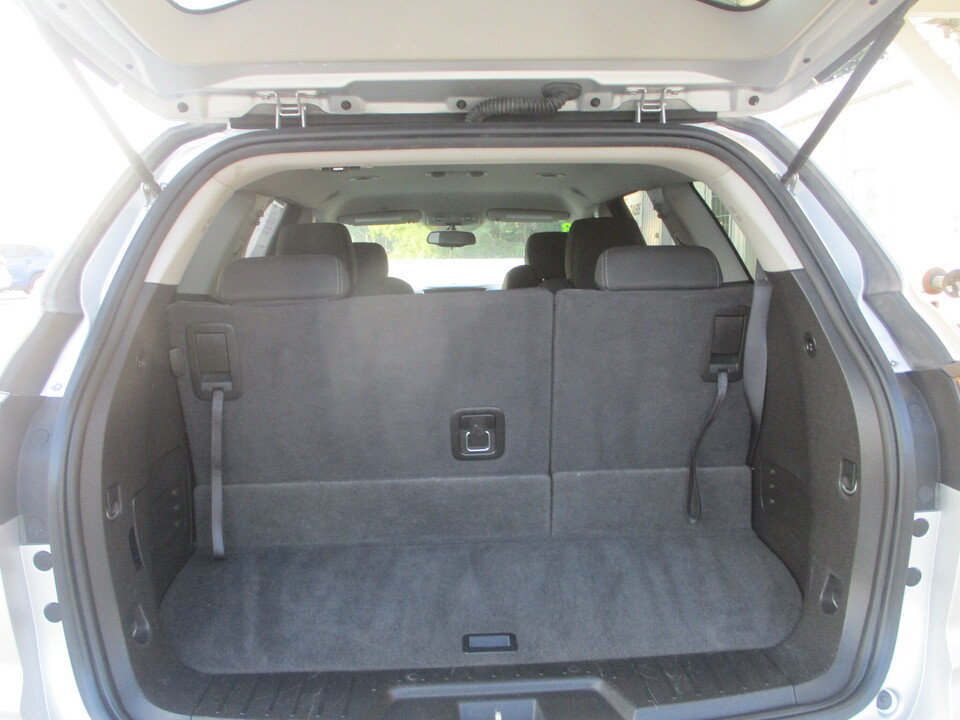 Used 2013 Chevrolet Traverse LT w/ All-Star Edition FWD image 6