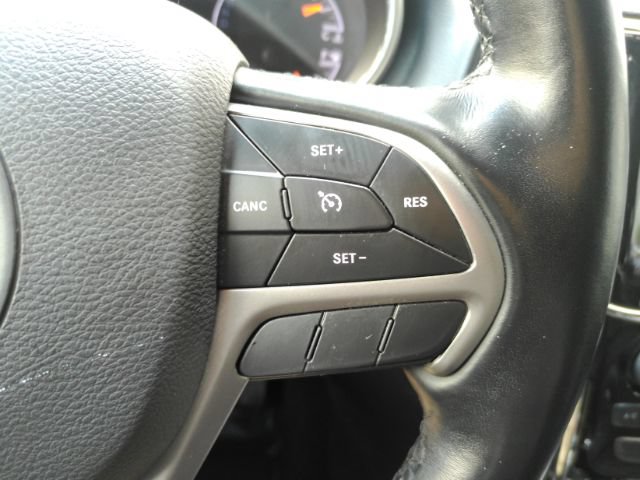 Used 2021 Jeep Grand Cherokee Limited w/ Luxury Group II RWD image 40