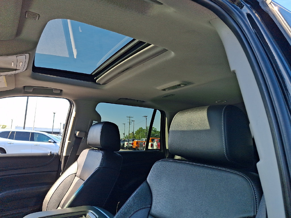 Used 2019 GMC Yukon SLT AWD/4WD image 16