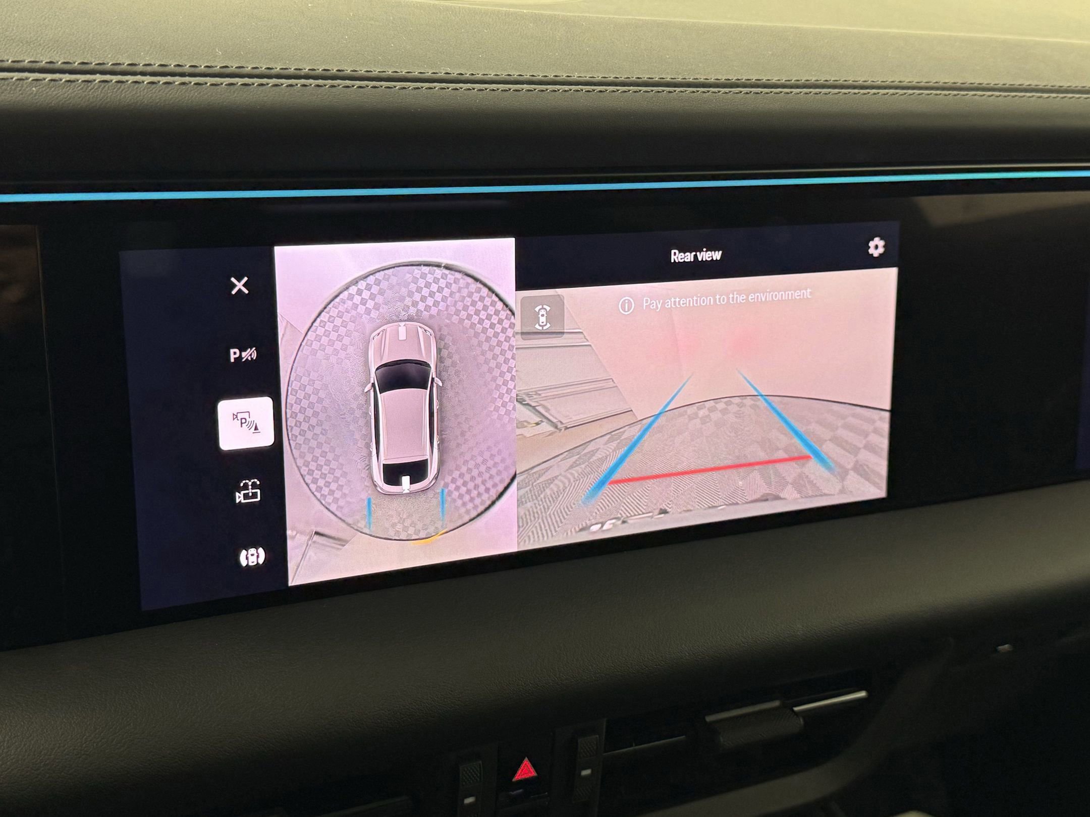 New 2025 Porsche Macan Turbo Electric image 28