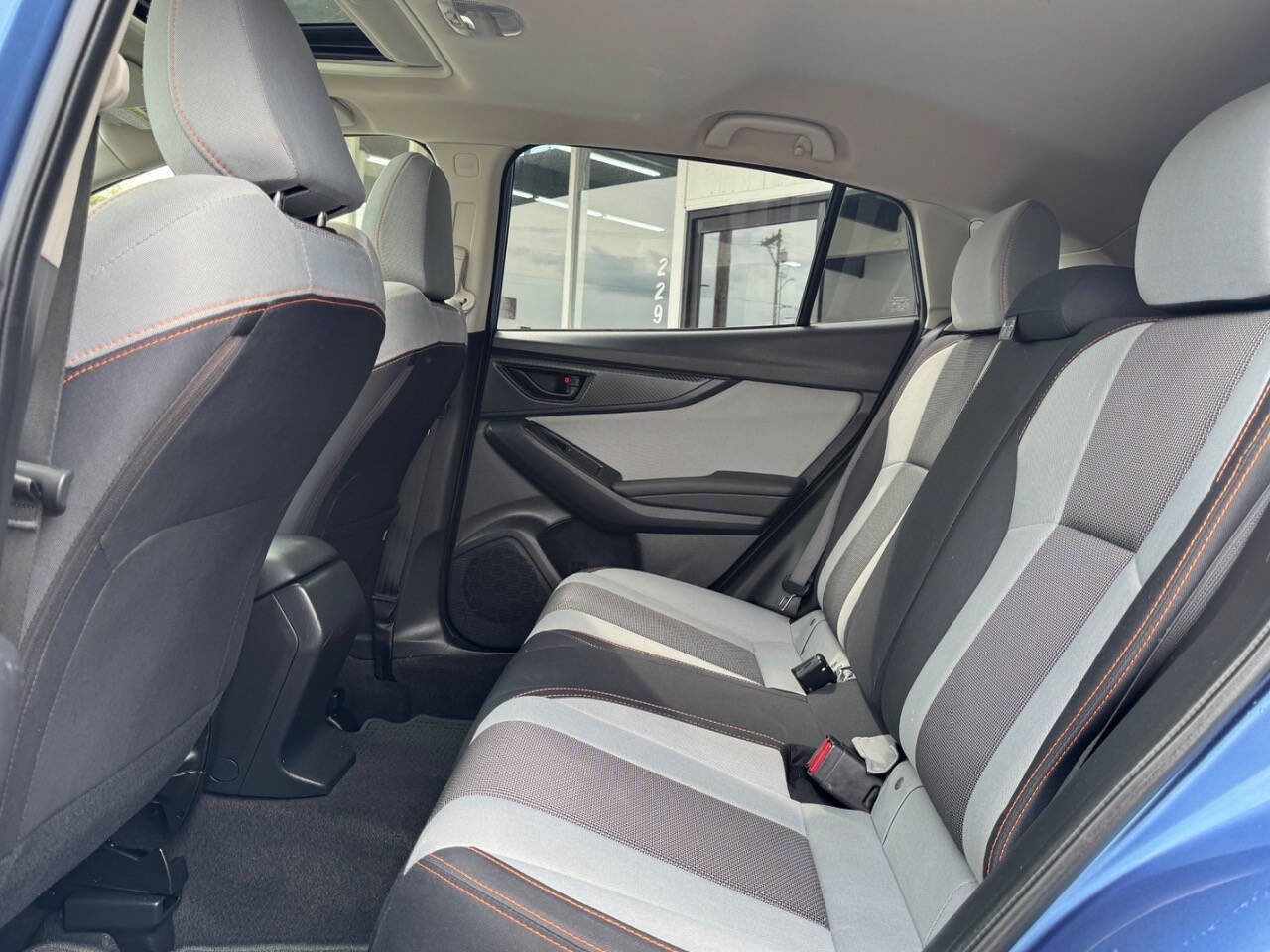 Used 2020 Subaru Crosstrek 2.0i Premium w/ Moonroof Package 1 AWD/4WD image 29