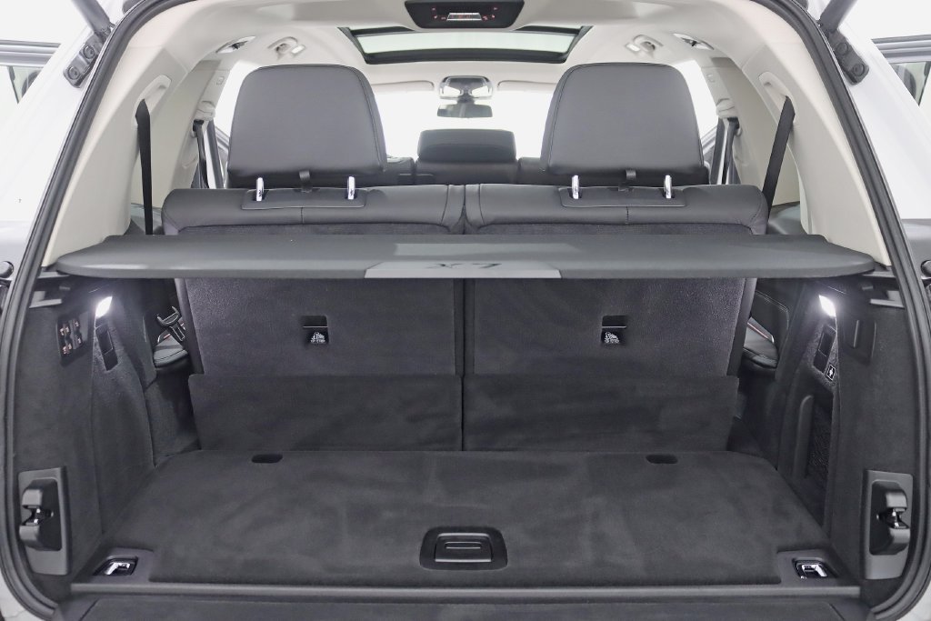 Used 2022 BMW X7 xDrive40i w/ Premium Package AWD/4WD image 42
