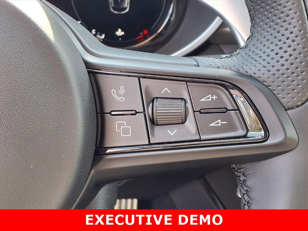 New 2025 Alfa Romeo Stelvio Sprint image 18