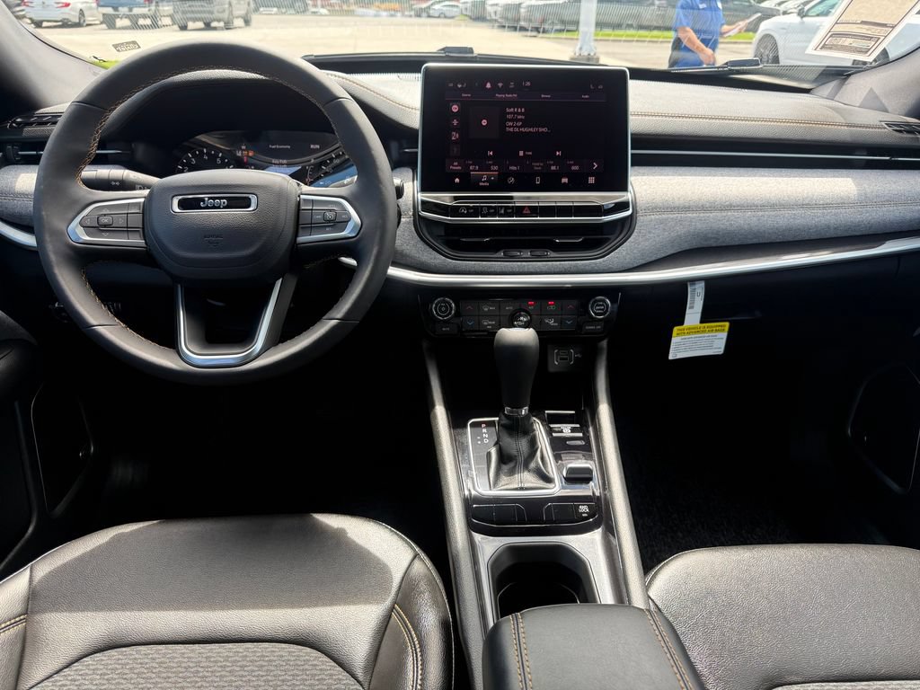 New 2026 Jeep Compass Latitude AWD/4WD image 7